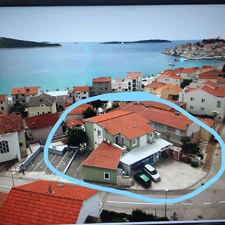 -Villa Sjor -Primosten-Apartmani- Has 2 Large Apartments And 2 Smaller Ones -Primosten Lokvice 6 Exterior photo