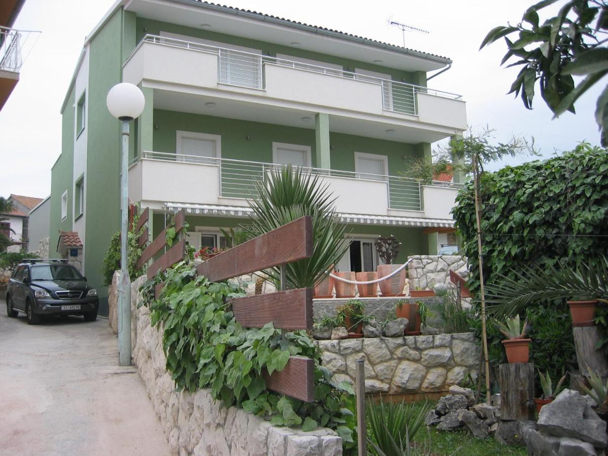 -Villa Sjor -Primosten-Apartmani- Has 2 Large Apartments And 2 Smaller Ones -Primosten Lokvice 6 Exterior photo